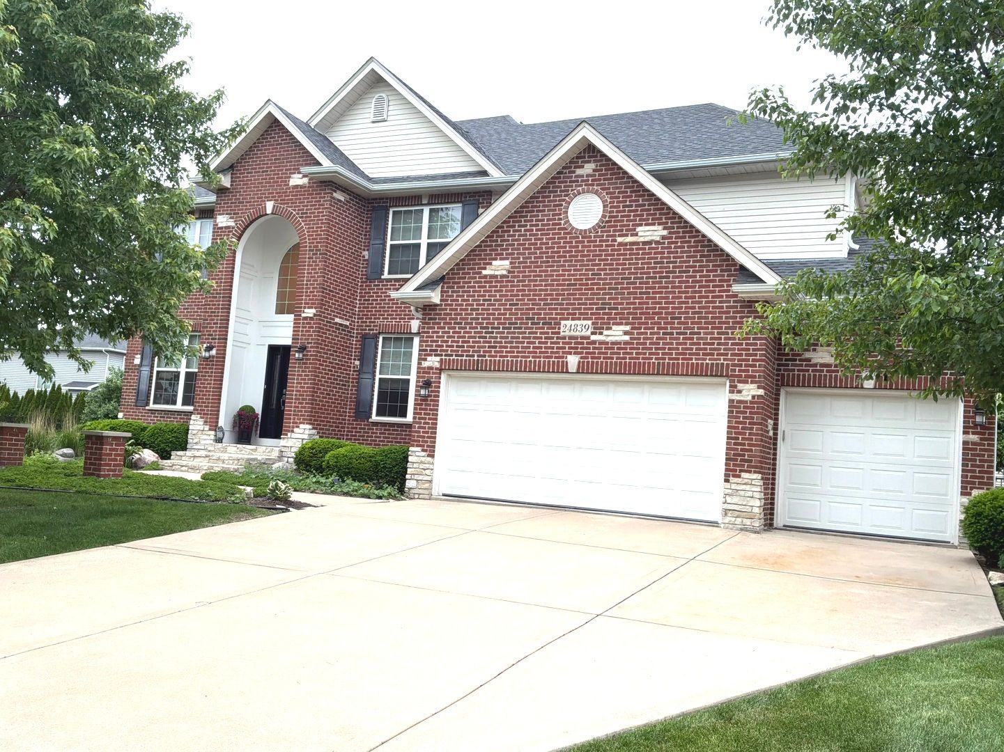 24839 Thornberry Drive — Plainfield, IL 60544