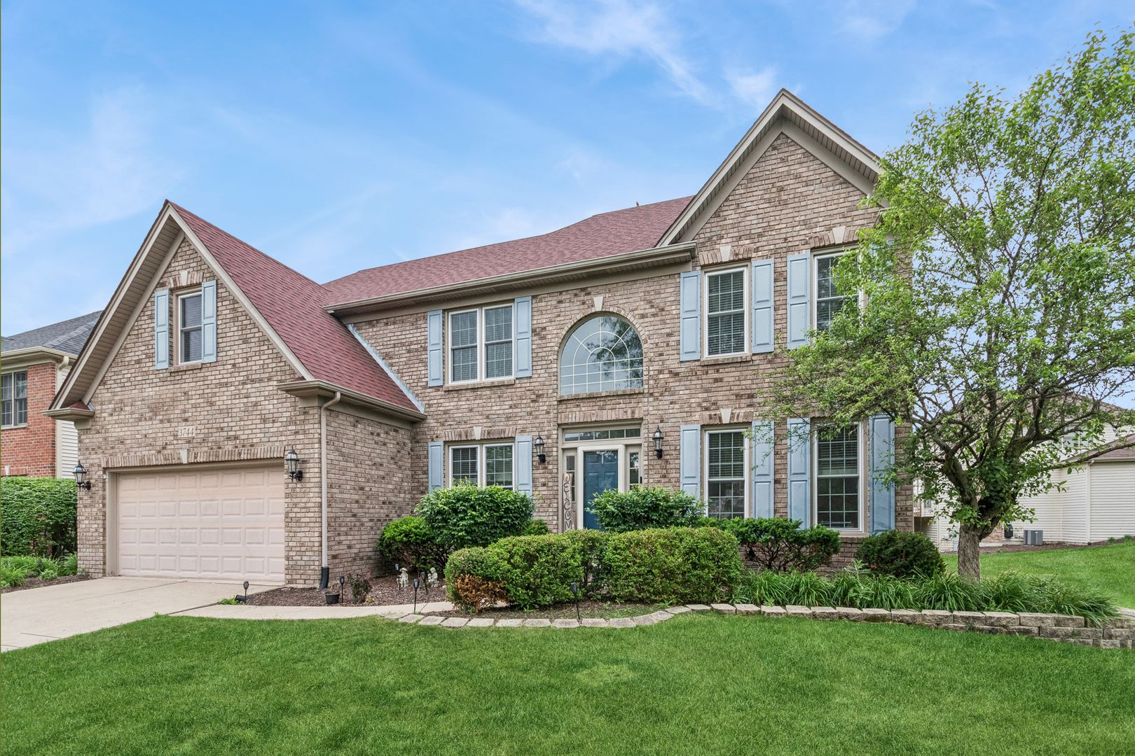 3744 Highknob Circle — Naperville, IL 60564