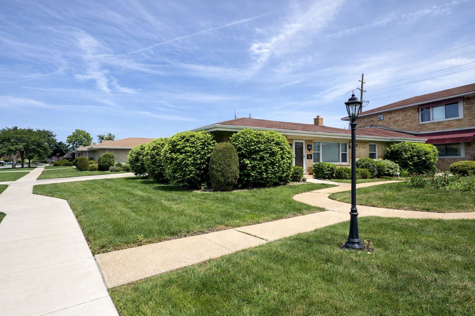 1547 Balmoral Avenue — Westchester, IL 60154