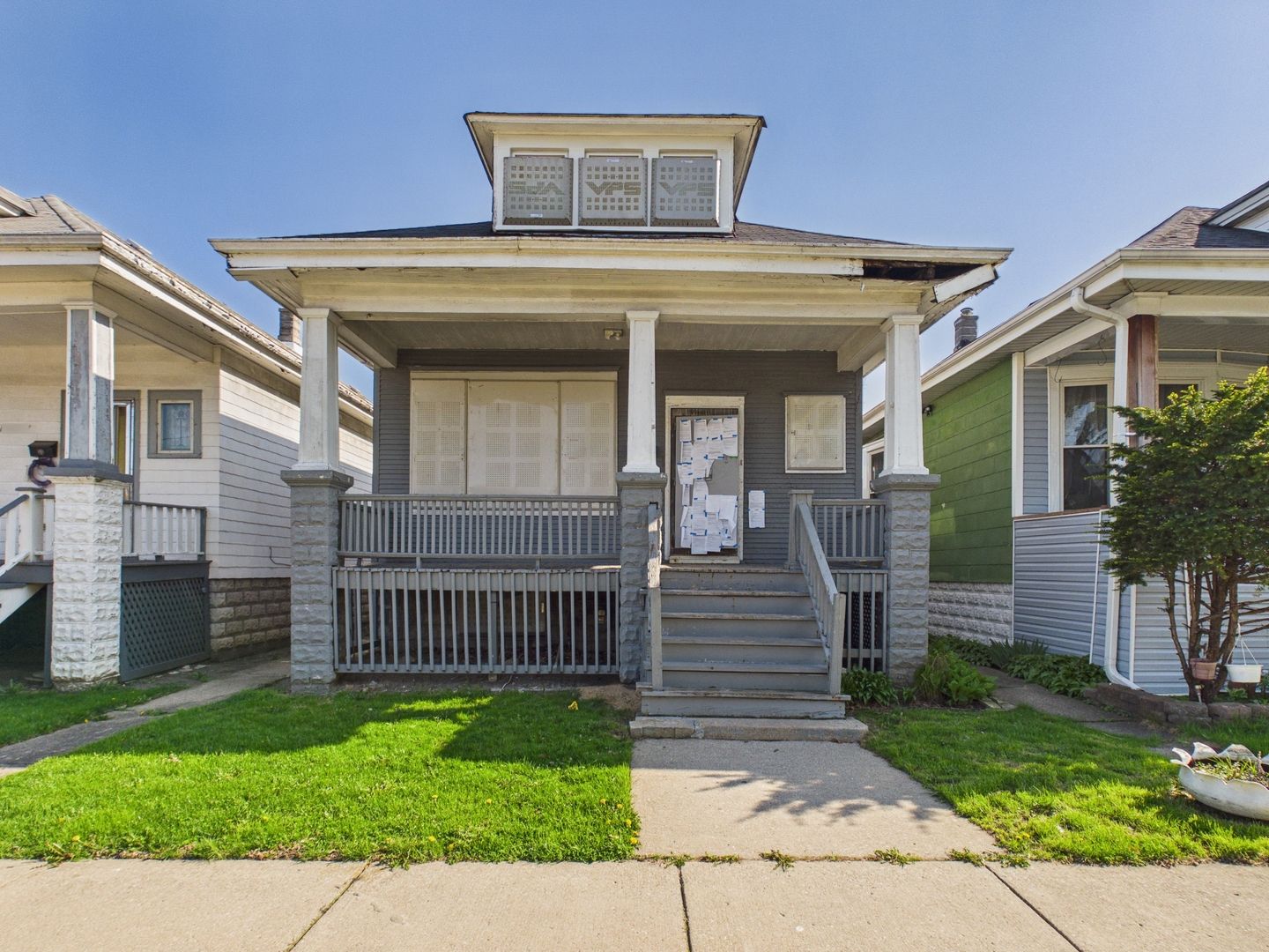 1327 W 72nd Place — Chicago, IL 60636