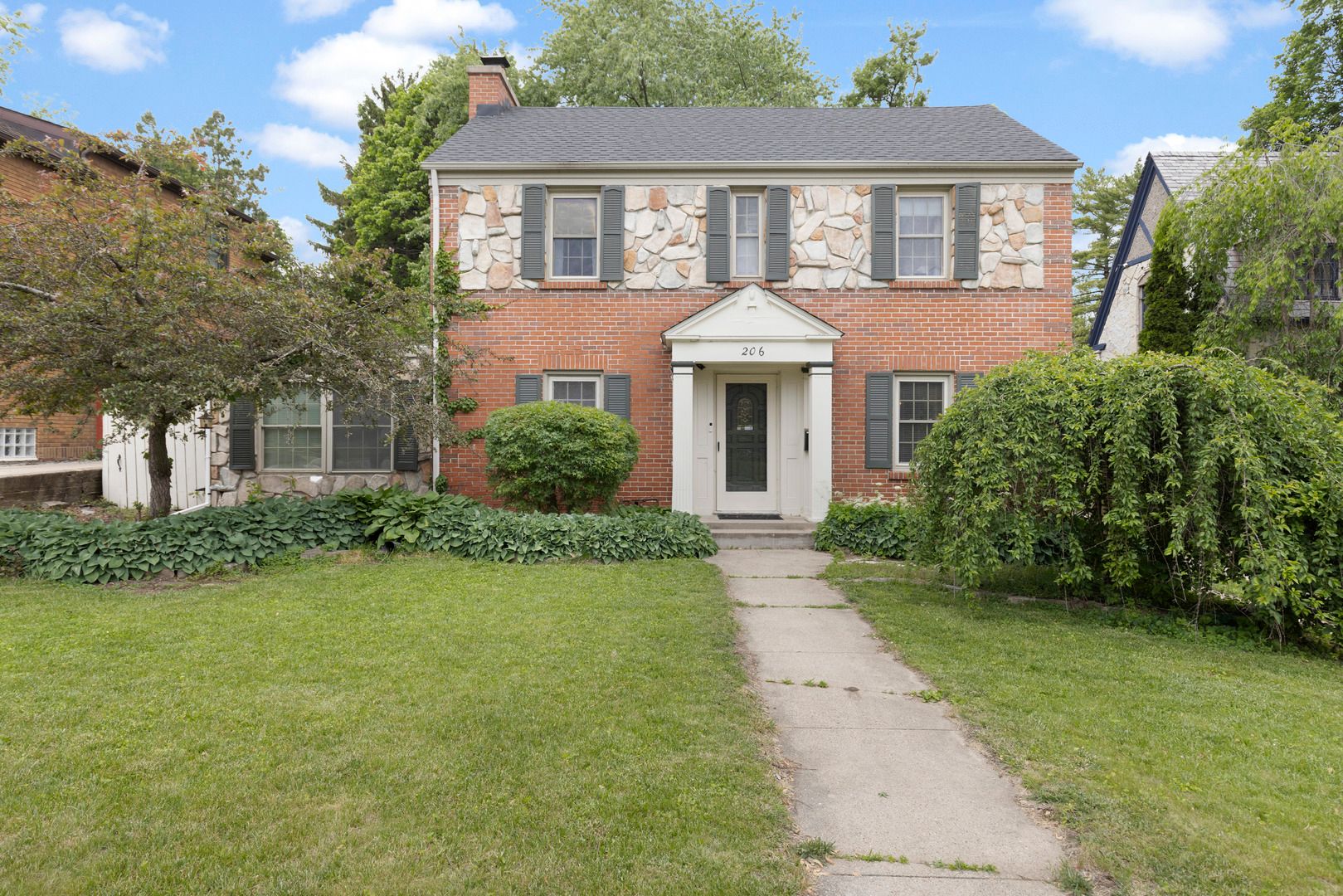 206 N Highland Avenue — Rockford, IL 61107