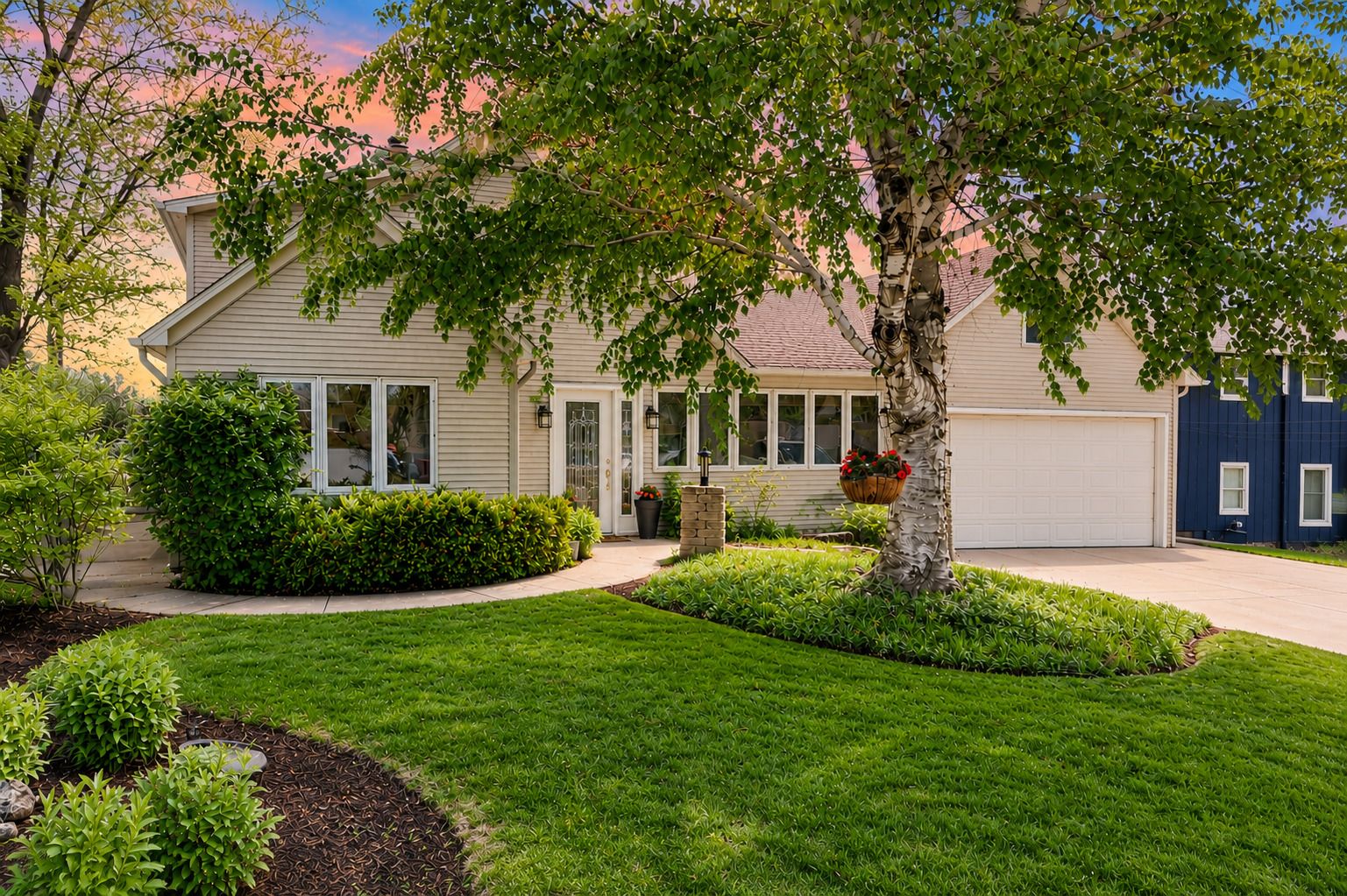 11829 218 Avenue — Bristol, WI 53104