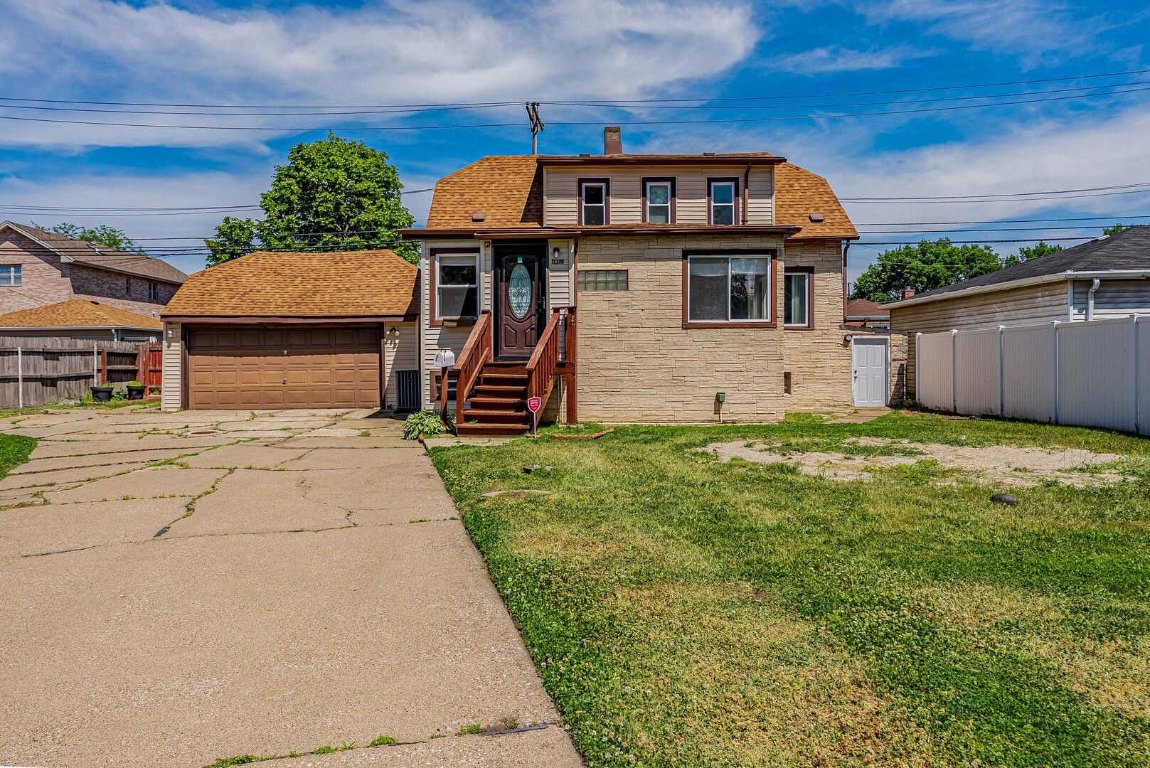 11319 S Green Bay Avenue — Chicago, IL 60617