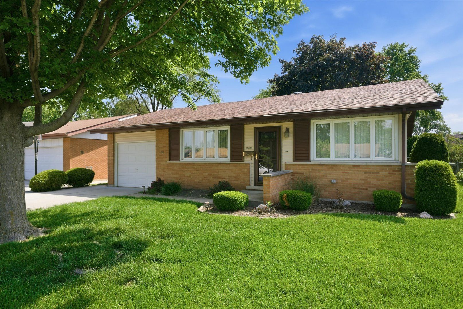 12841 Terrace Lane — Crestwood, IL 60418
