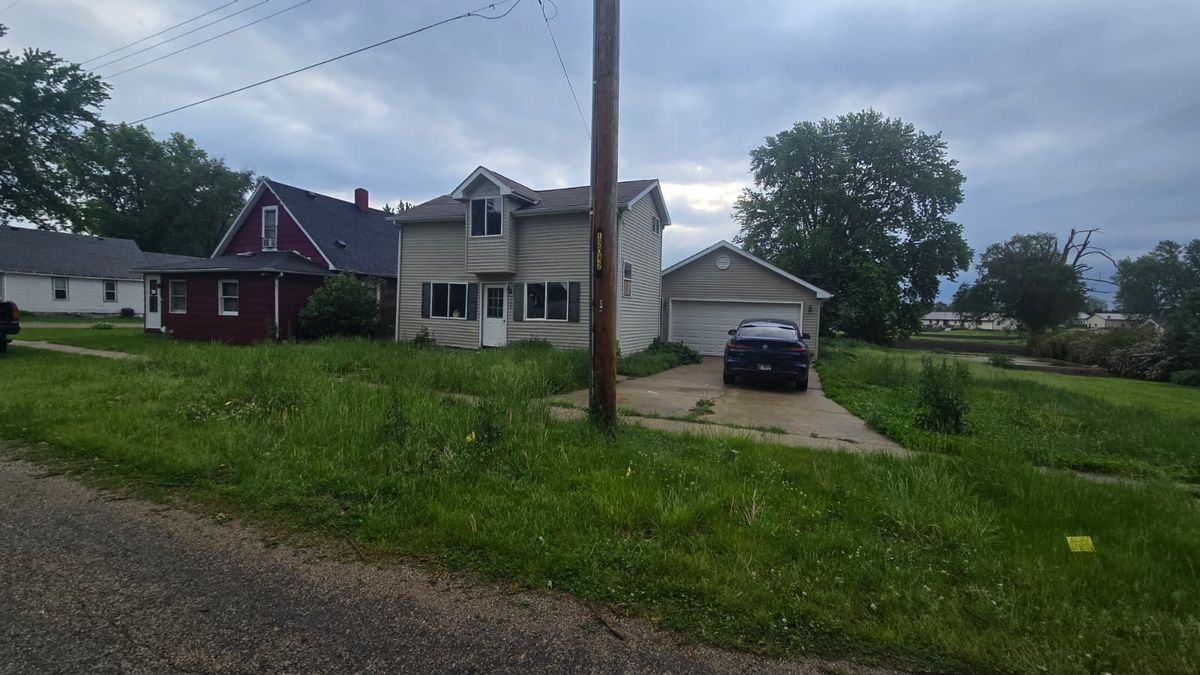 304 N Taylor Avenue, Cherry, IL 61317