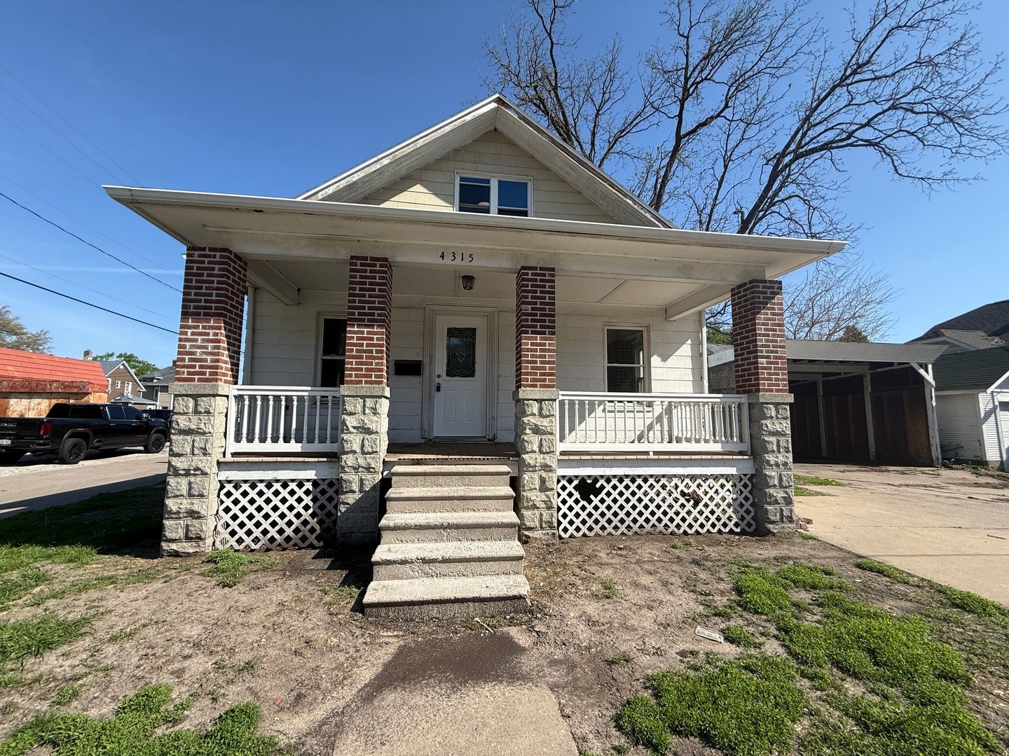 4315 4th Avenue — Moline, IL 61265