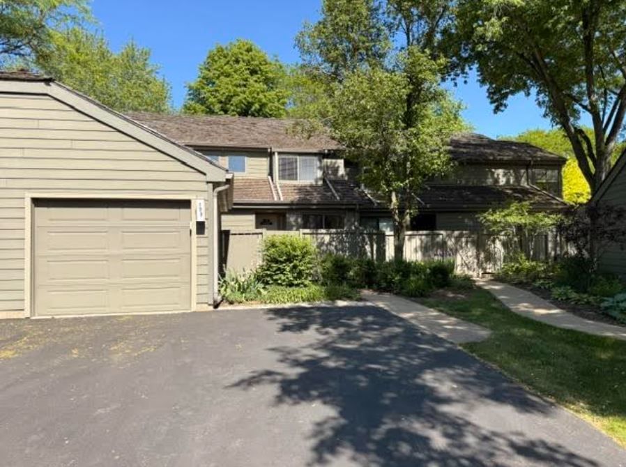 199 Timber Ridge Road #- — Barrington, IL 60010