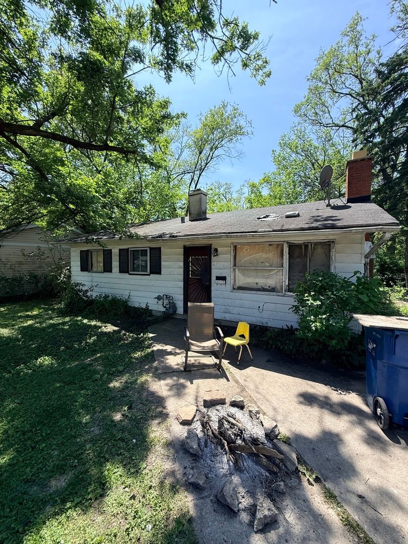 15732 Hoyne Avenue — Harvey, IL 60426