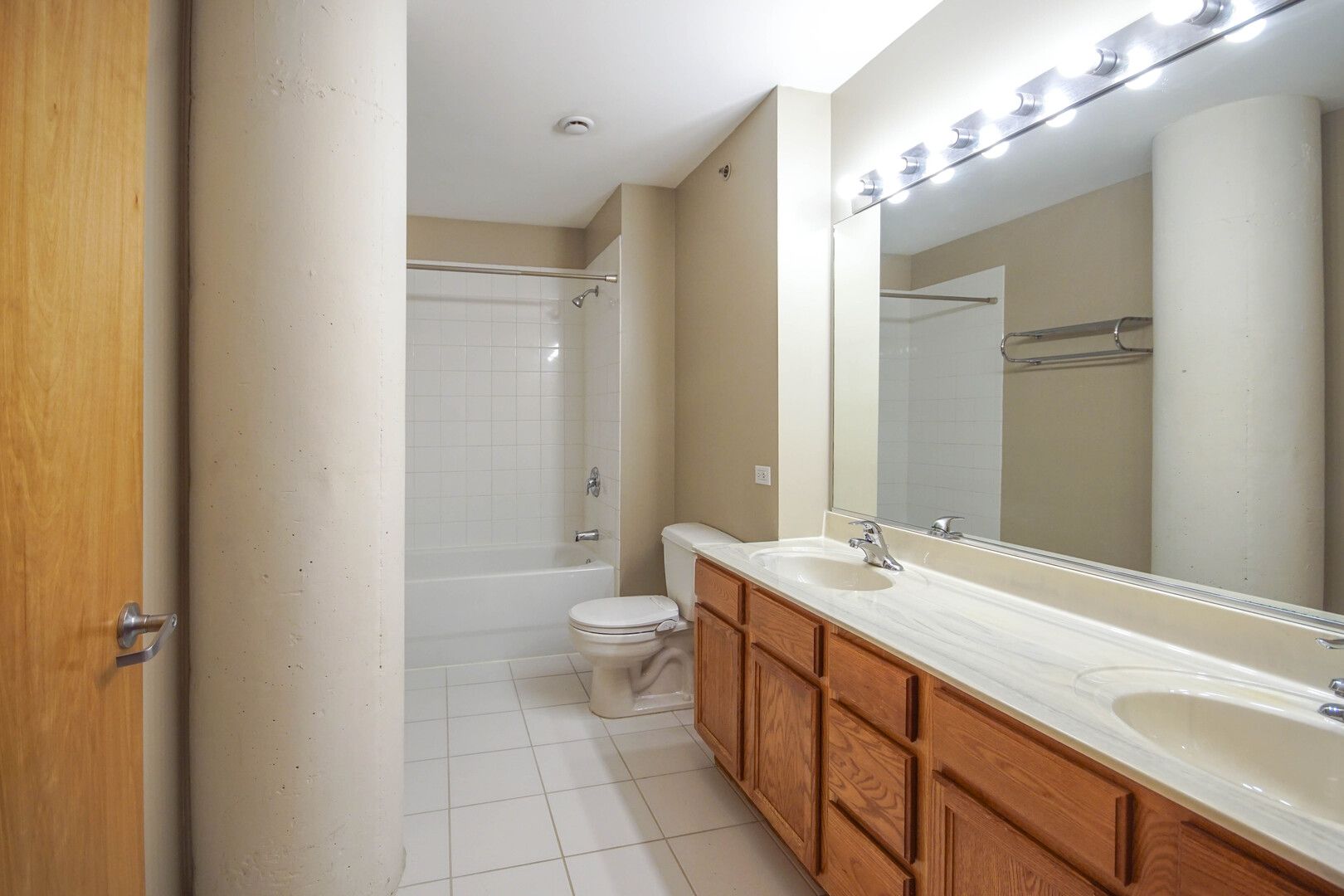 1224 W Van Buren Street #517 — Chicago, IL 60607