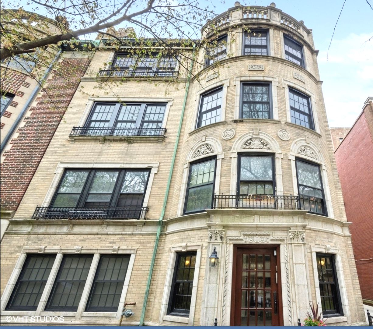507 W Briar Place #2 — Chicago, IL 60657