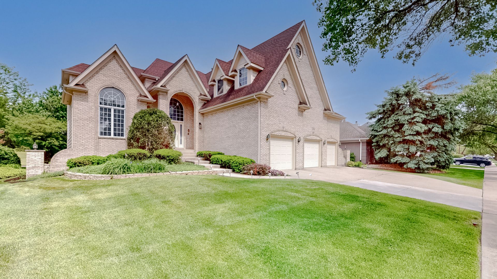 2361 Legacy Drive — Aurora, IL 60502