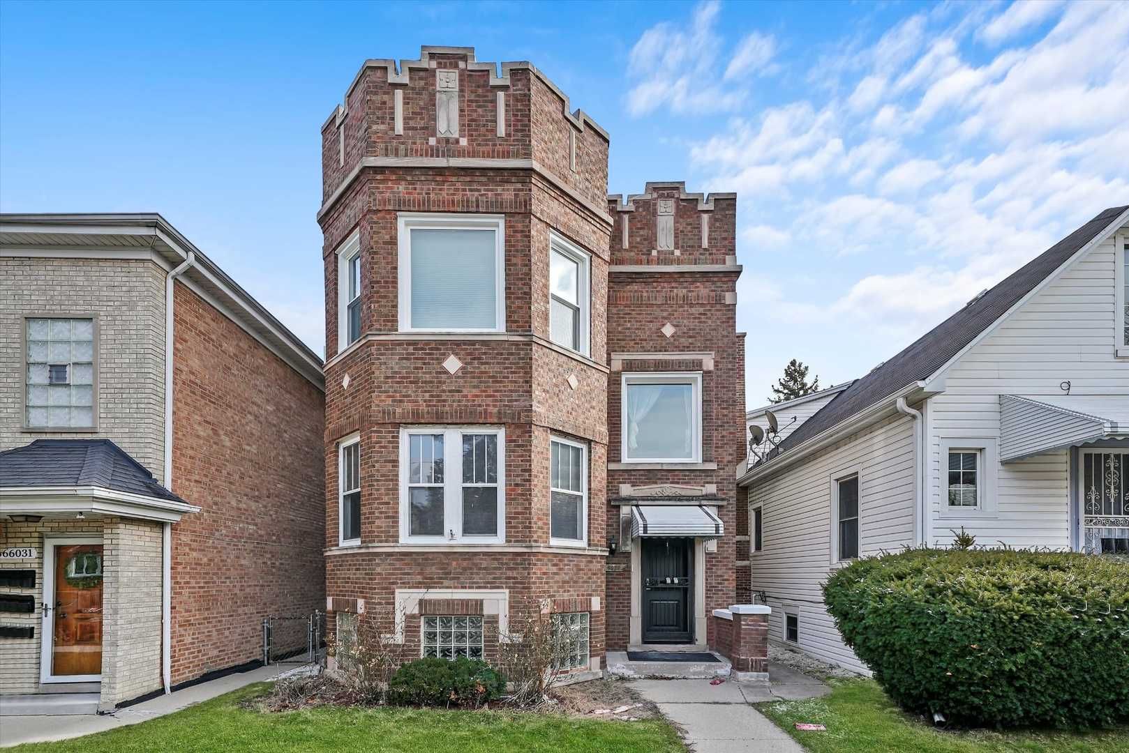 6029 N AUSTIN Avenue — Chicago, IL 60646