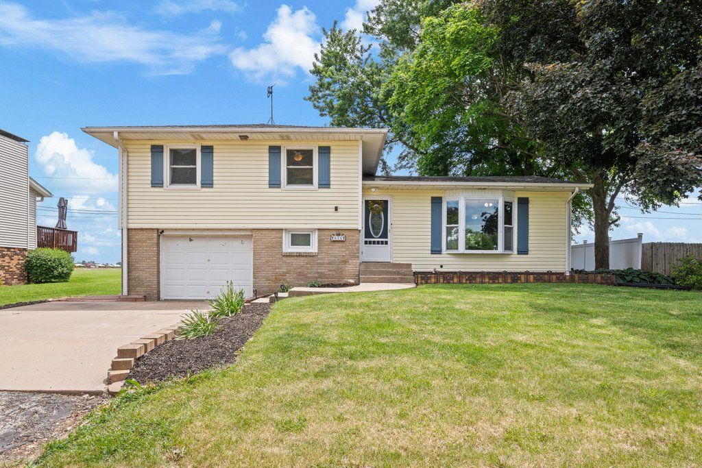 604 3rd Street — Sherrard, IL 61281