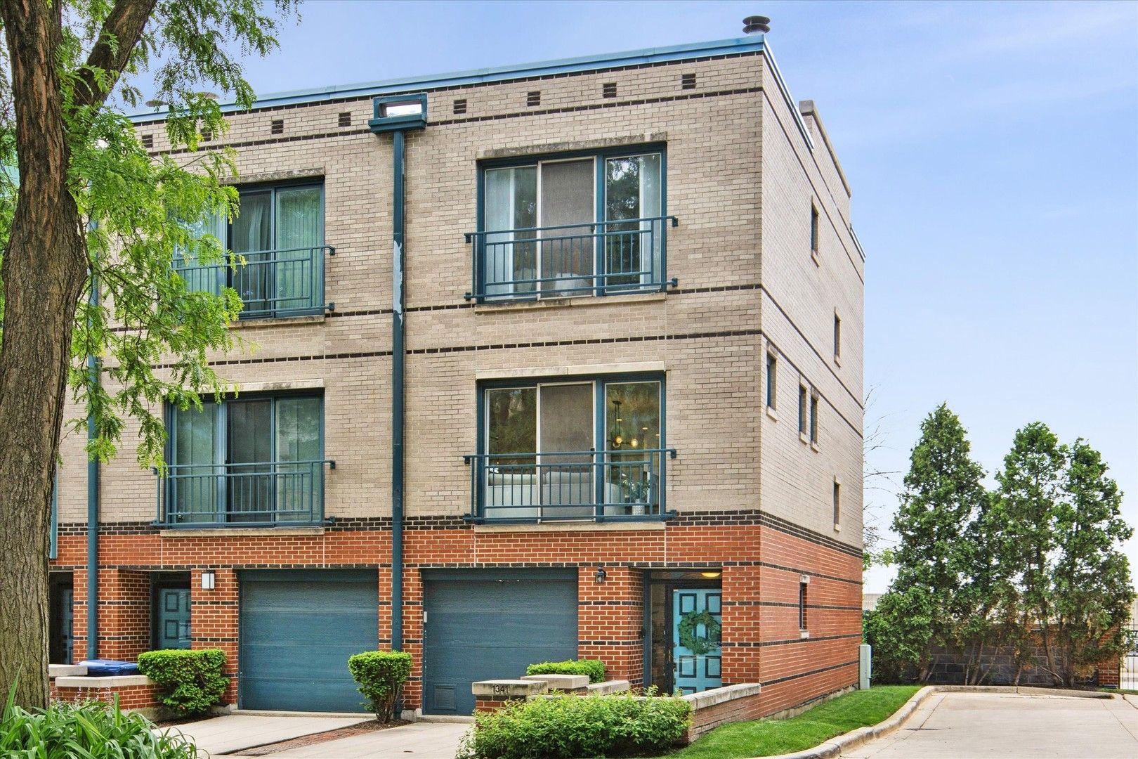 1341 S Clark Street — Chicago, IL 60605