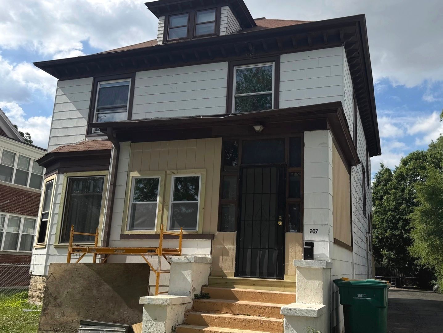 207 2nd Avenue — Joliet, IL 60433