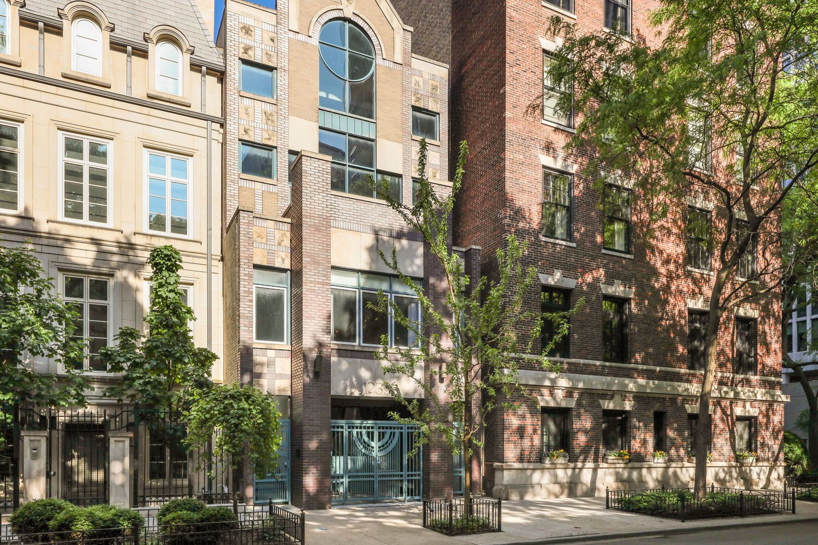 1239 N State Parkway #2 — Chicago, IL 60610