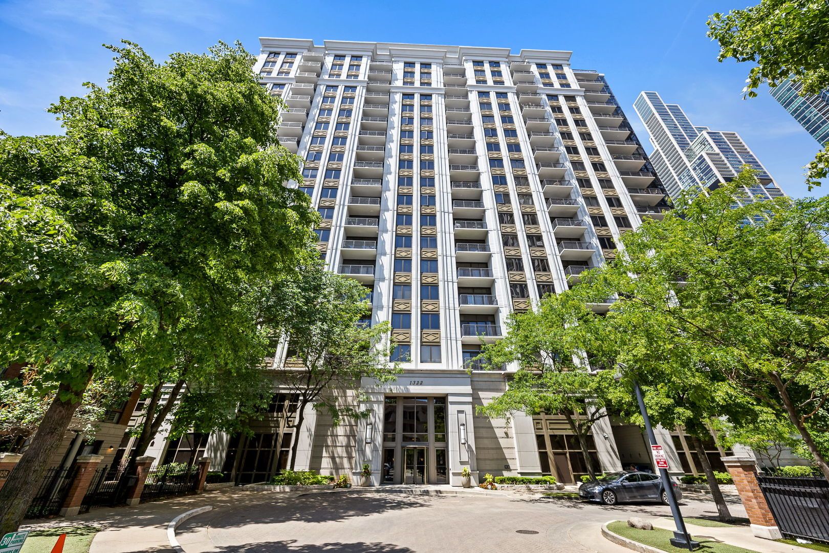 1322 S Prairie Avenue #804 — Chicago, IL 60605