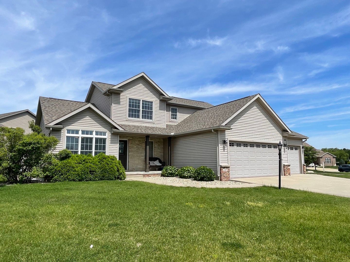 1807 Horizon Court — Mahomet, IL 61853