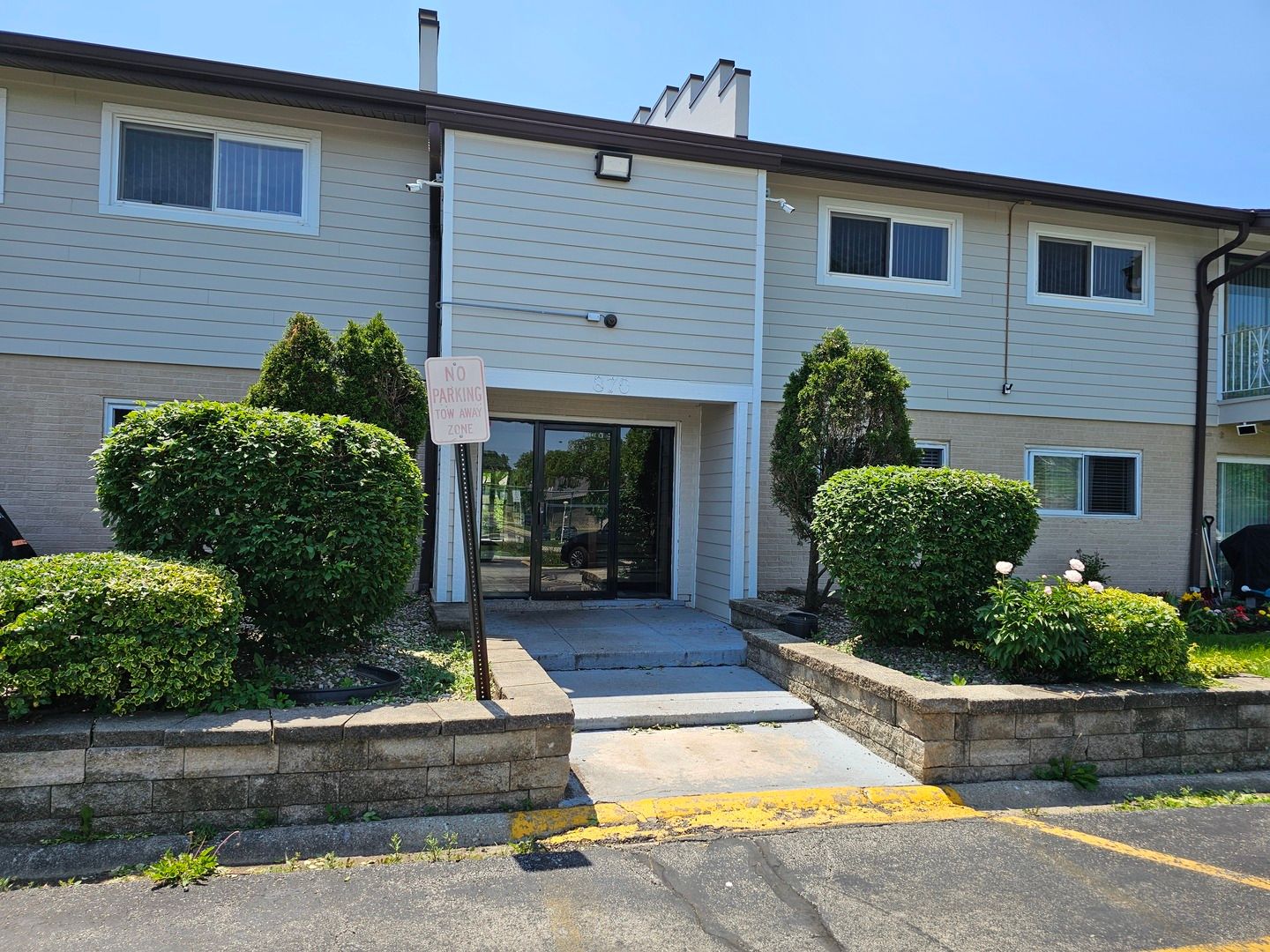 870 E Old Willow Road E #259 — Prospect Heights, IL 60070