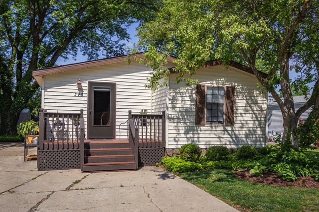 38569 N Sheridan Road #390 — Beach Park, IL 60099