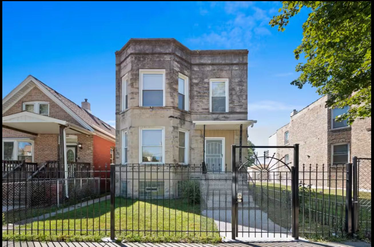 7144 S INGLESIDE Avenue — Chicago, IL 60621