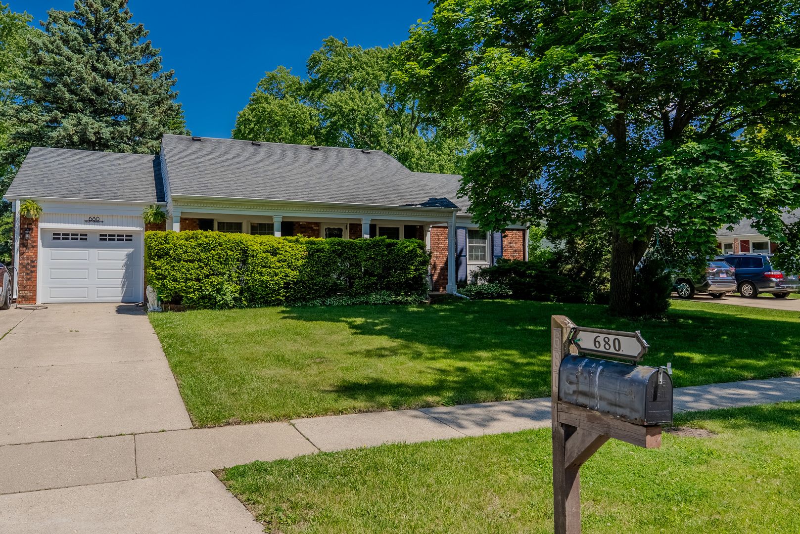 680 Indian Spring Lane — Buffalo Grove, IL 60089