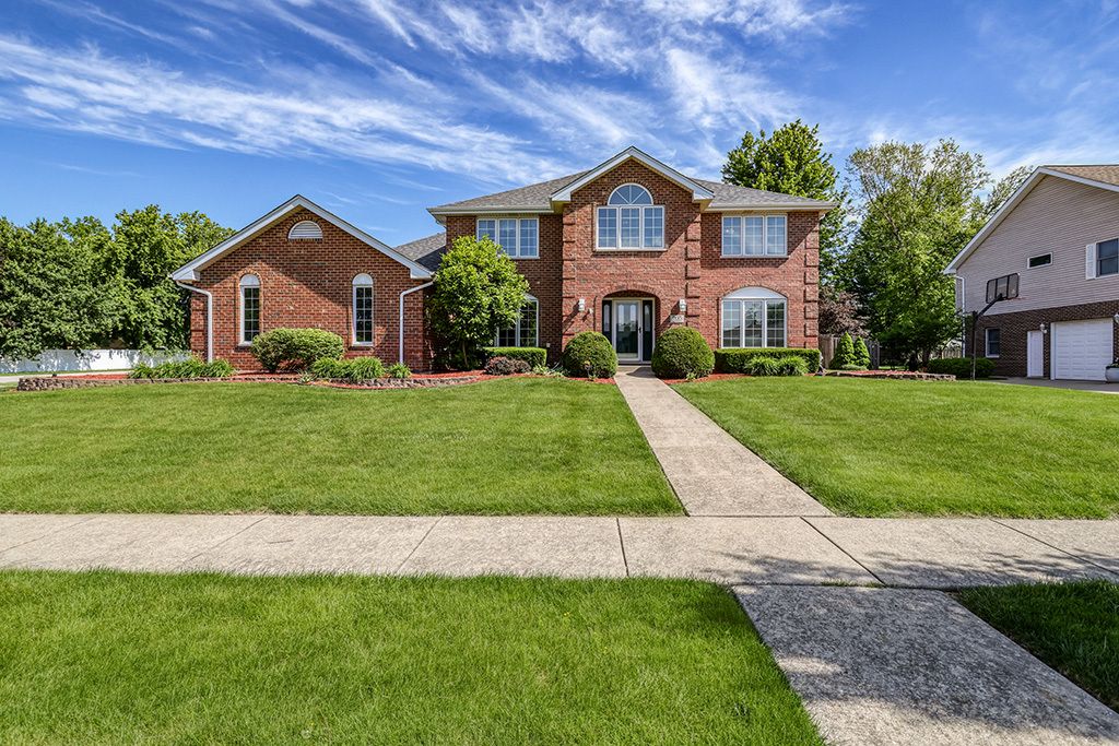 705 Ridgefield Road — New Lenox, IL 60451
