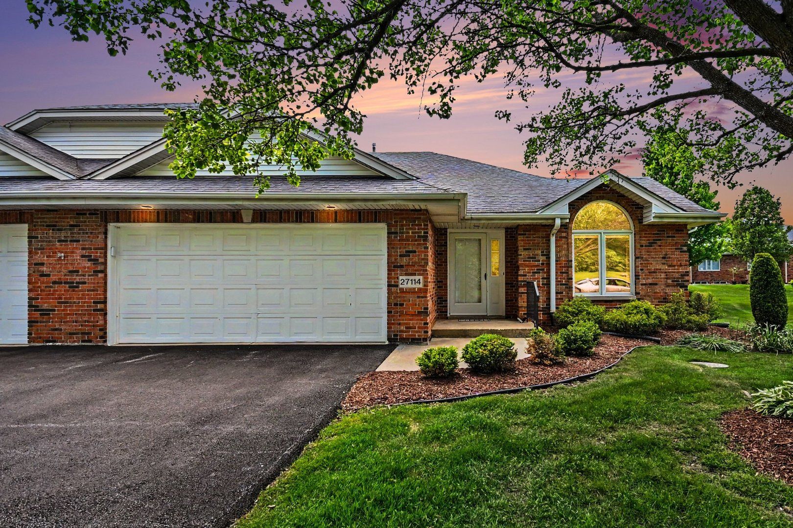 27114 S Quiet Oak Lane — Crete, IL 60417