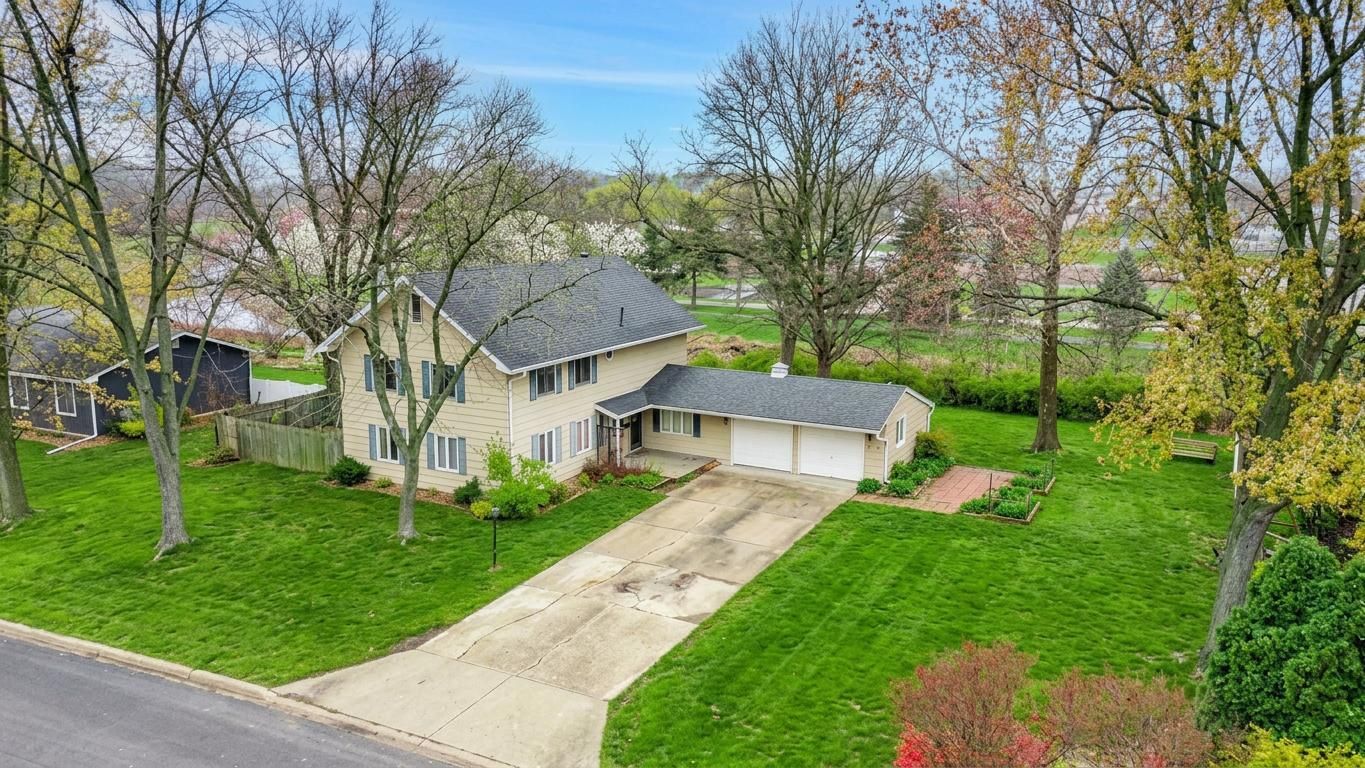 181 Tilton Park Drive — DeKalb, IL 60115