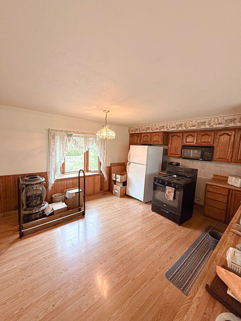 1599 E 2700 NORTH Road — Clifton, IL 60927