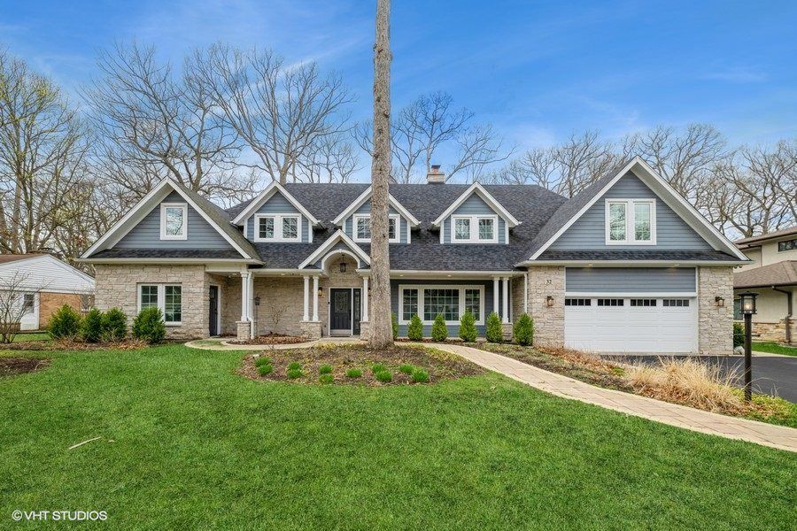 32 Lancaster Lane — Lincolnshire, IL 60069