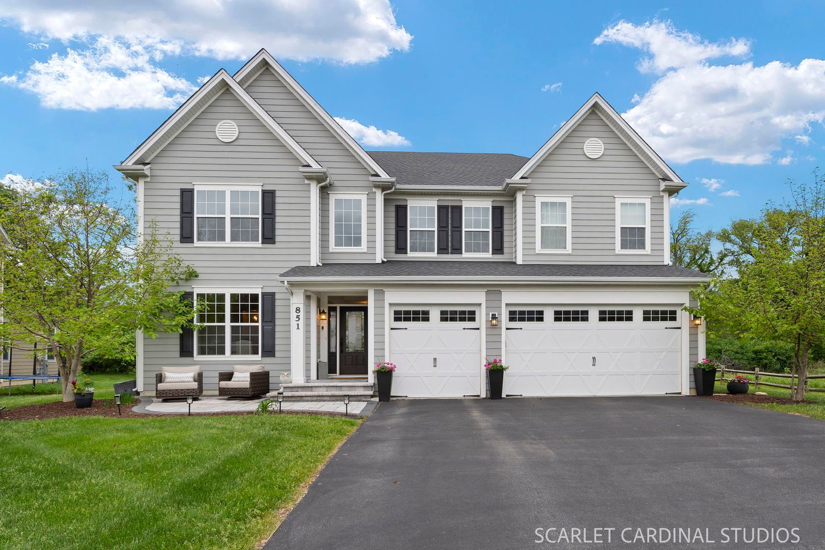 851 Heatherfield Circle — Naperville, IL 60565