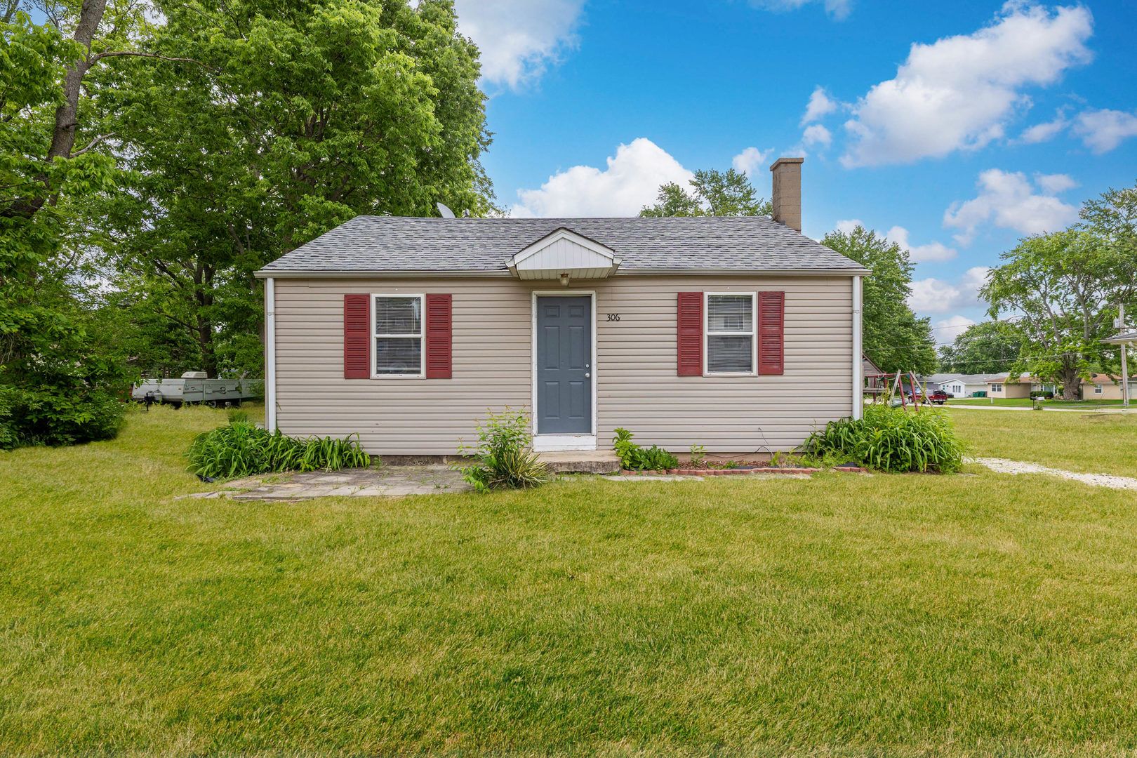306-310 S Lincoln Street — Elwood, IL 60421