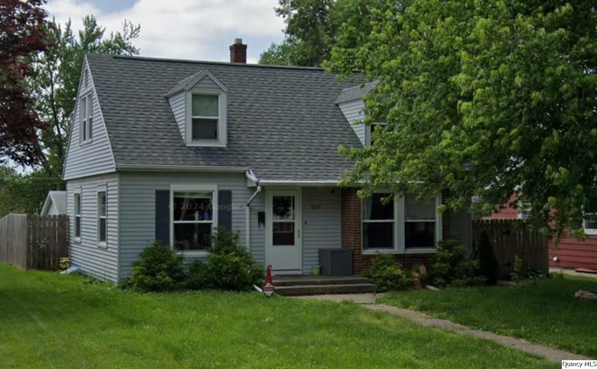2514 College Ave. — Quincy, IL 62301