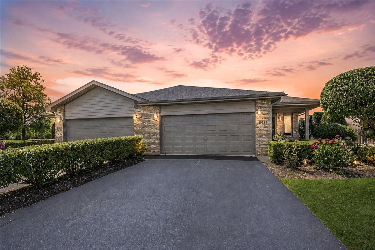 1288 Baileys Crossing Drive — Lemont, IL 60439