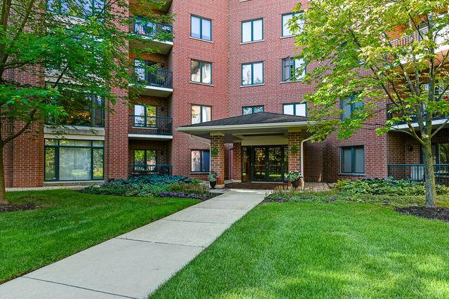 865 E 22nd Street #B-216 — Lombard, IL 60148