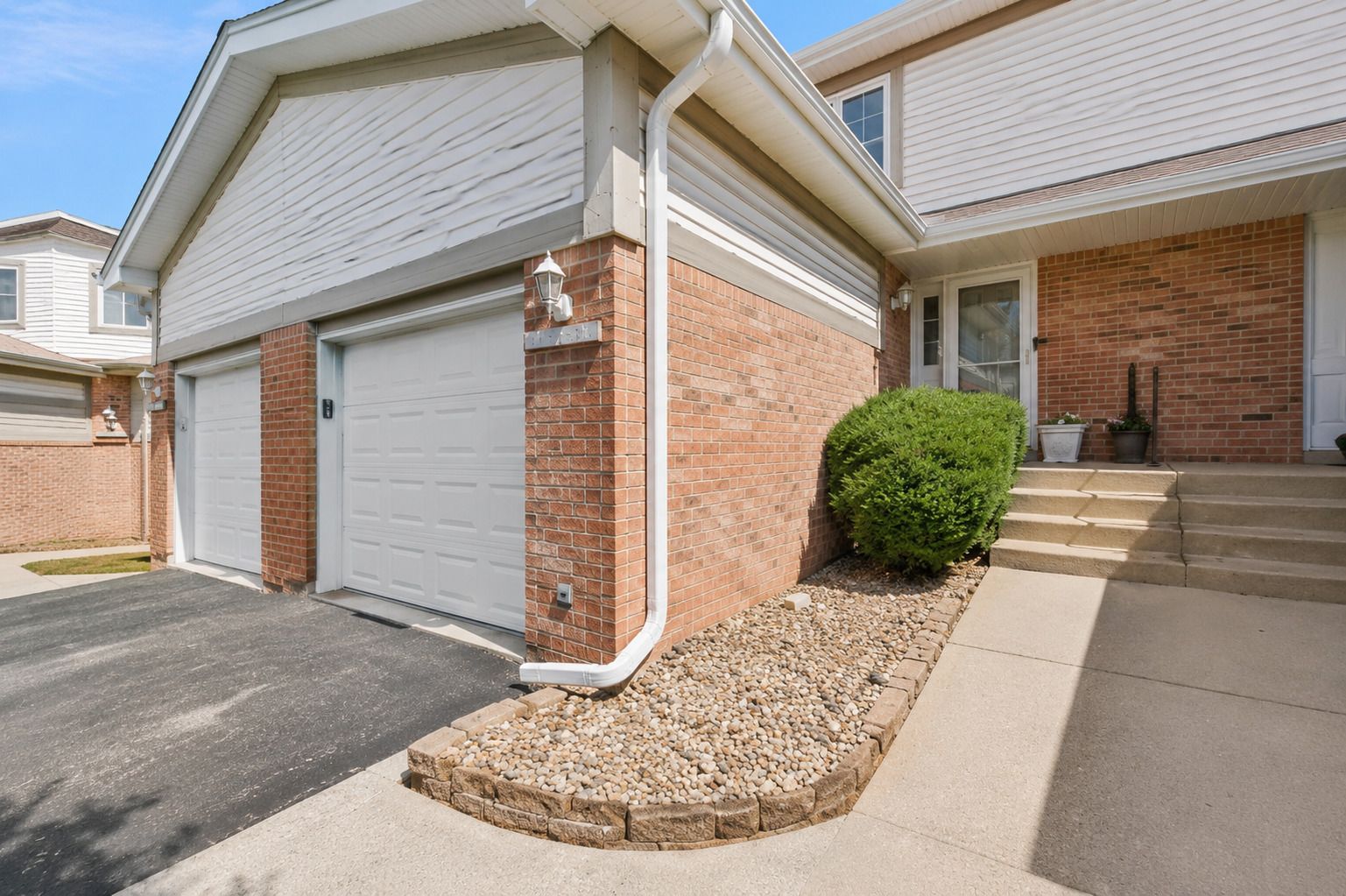 15931 Blackwater Court — Tinley Park, IL 60477