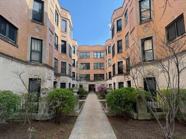 1217 W GRANVILLE Avenue #2B — Chicago, IL 60660