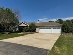 122 Windward Lane — Rochelle, IL 61068