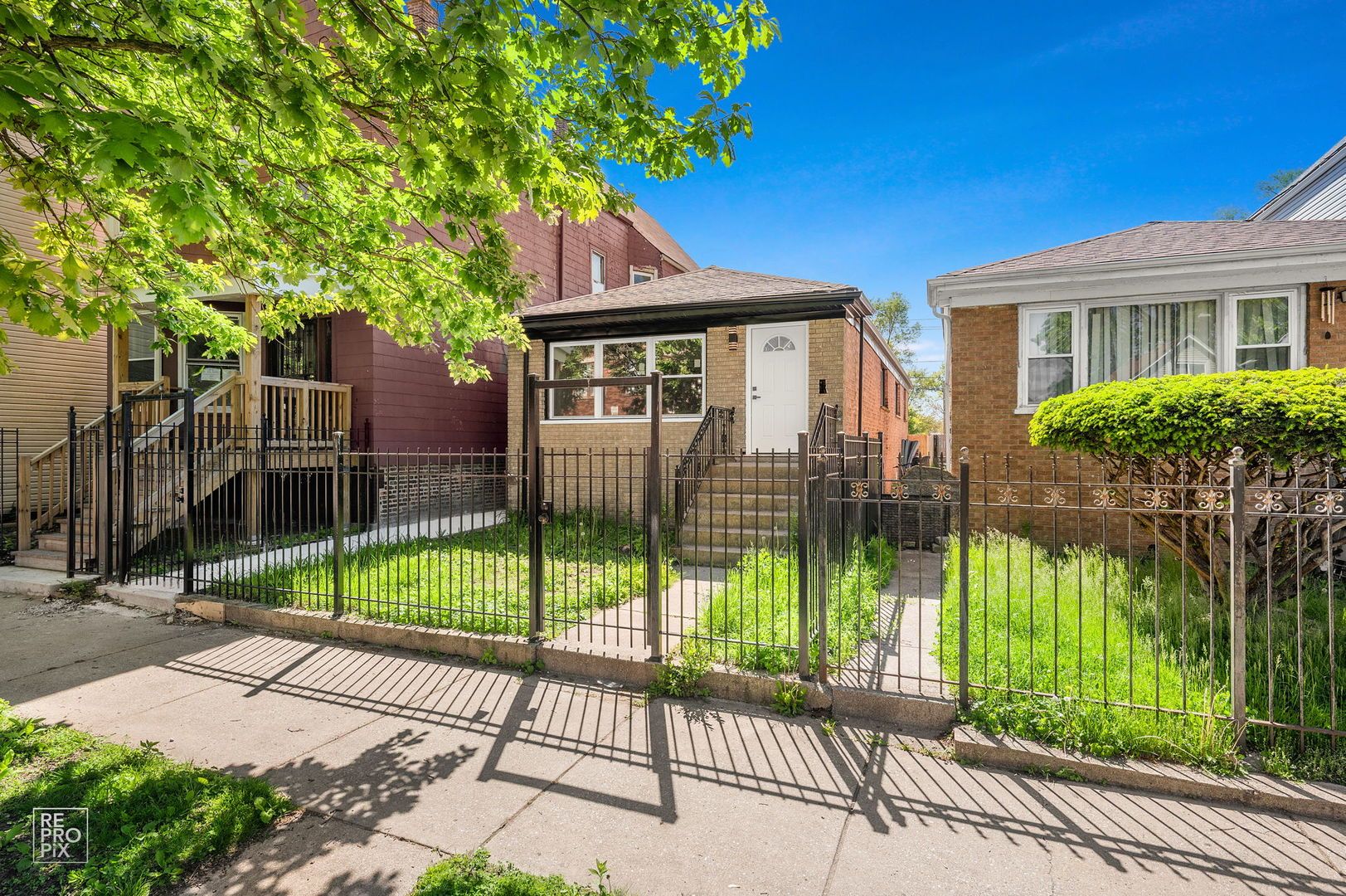 6554 S Laflin Street — Chicago, IL 60636