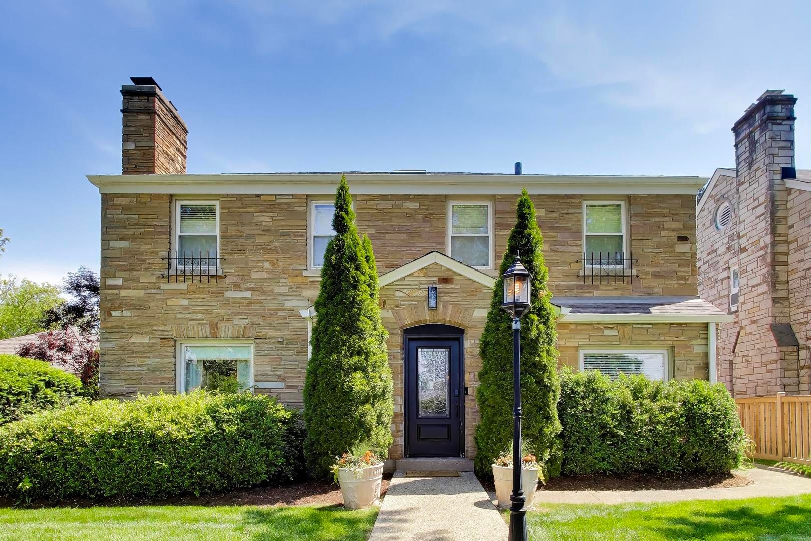 427 Green Bay Road — Highland Park, IL 60035