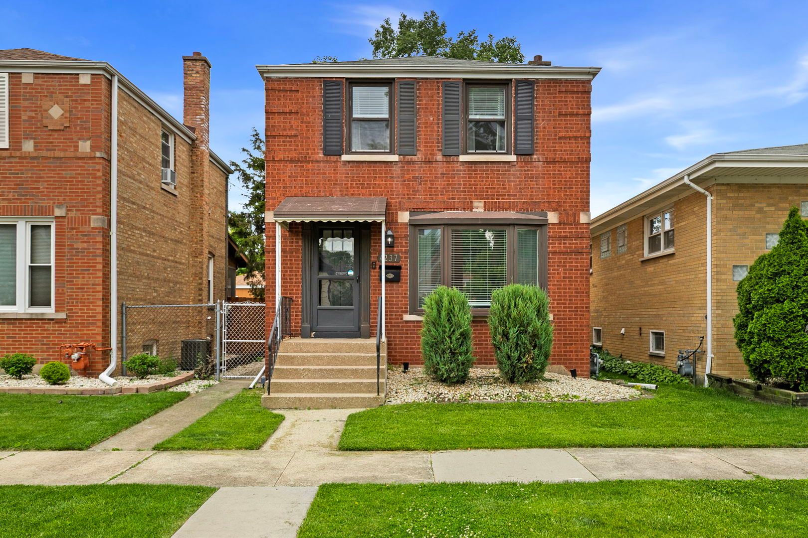 4237 Park Avenue — Brookfield, IL 60513