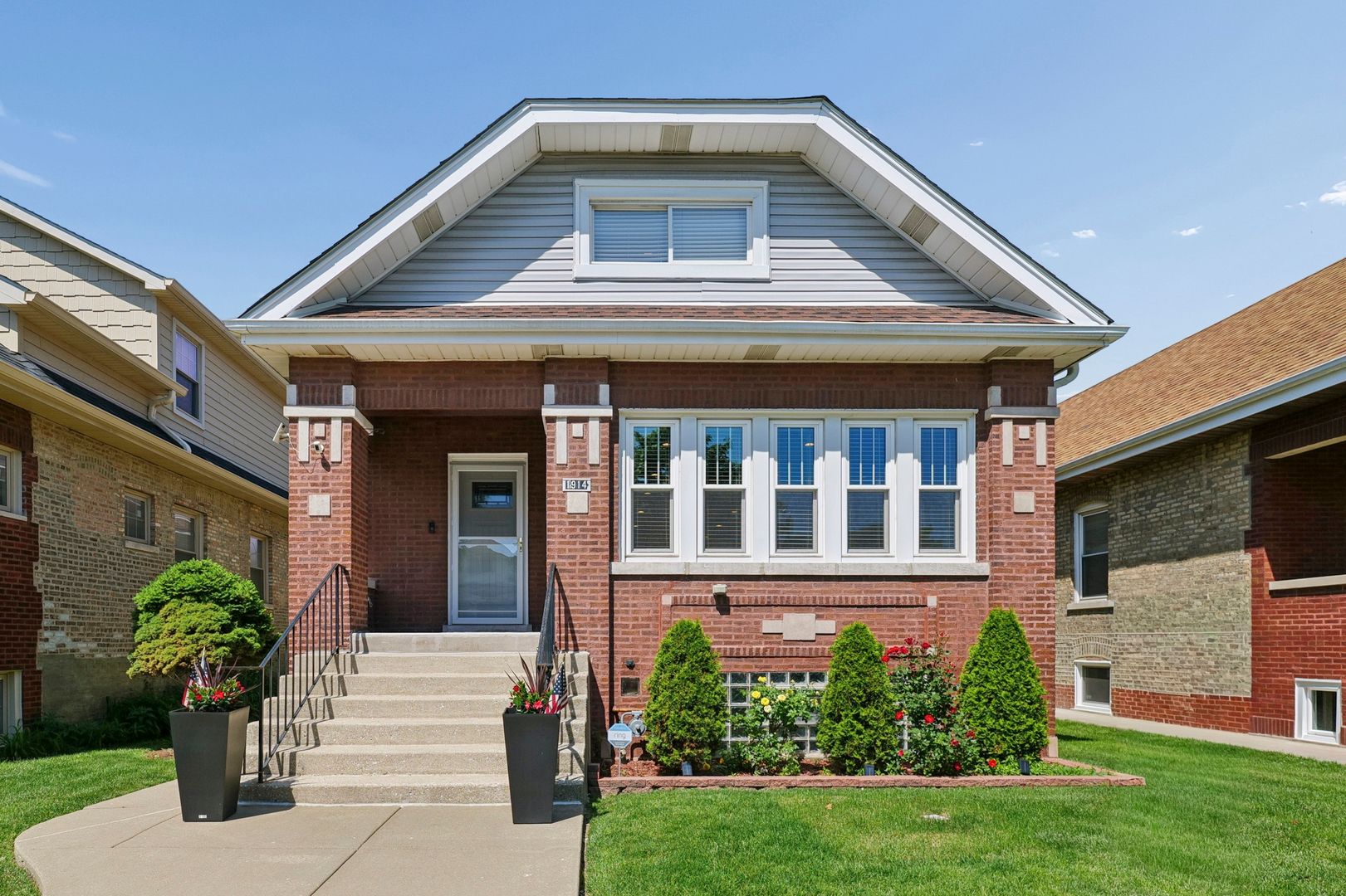 1914 East Avenue — Berwyn, IL 60402