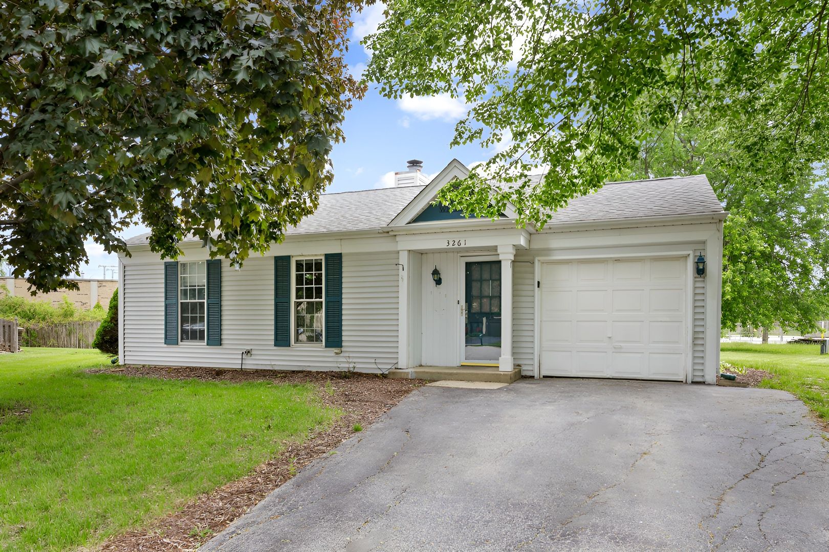 3261 Bremerton Lane — Aurora, IL 60504