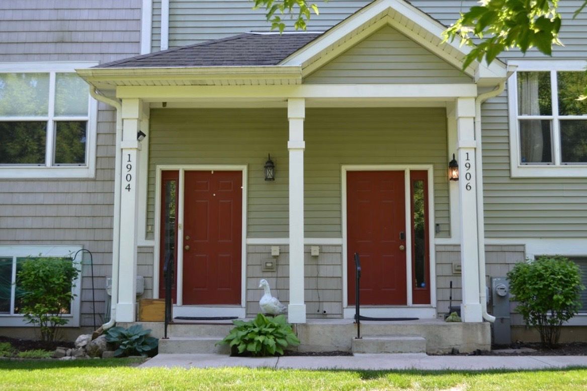 1906 Rena Lane — Yorkville, IL 60560