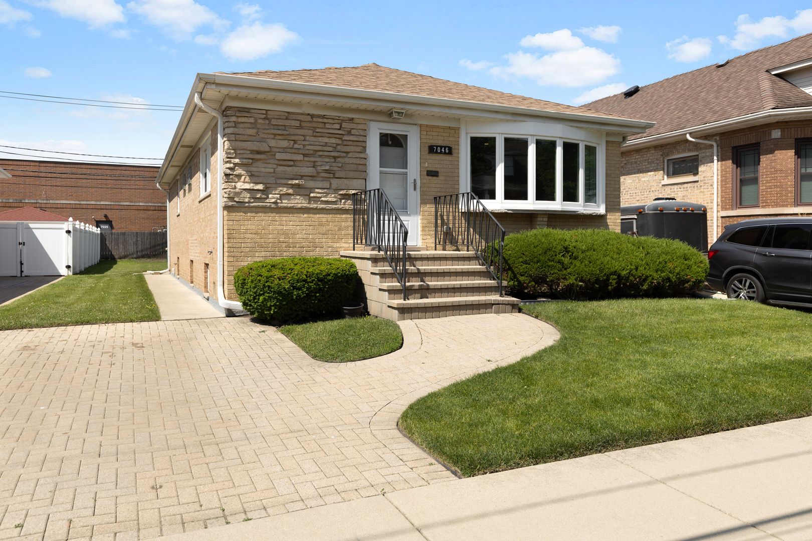 7046 N Franks Avenue — Niles, IL 60714