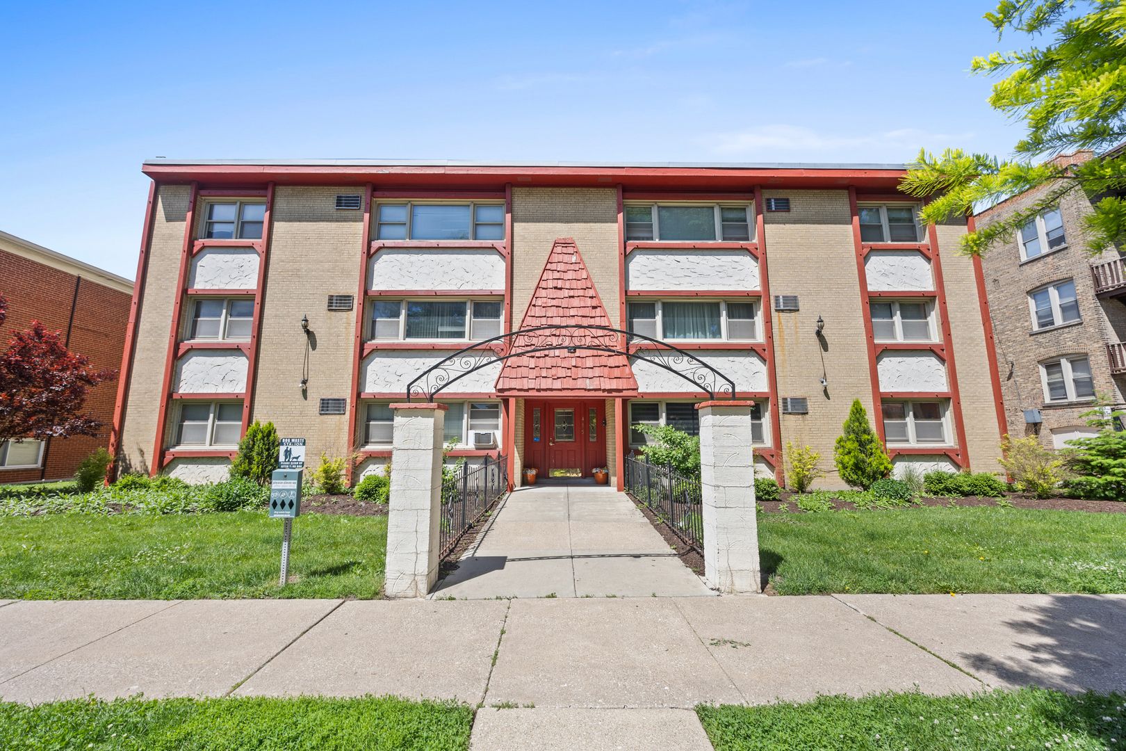 415 S LOMBARD Avenue #304 — Oak Park, IL 60302