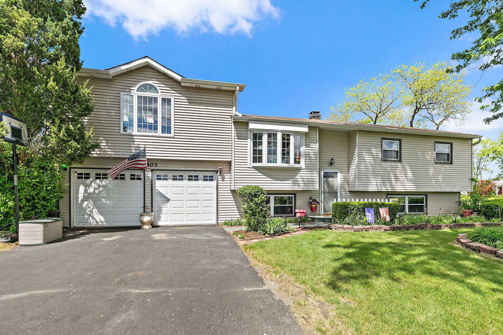 4403 Maple Court — Rolling Meadows, IL 60008