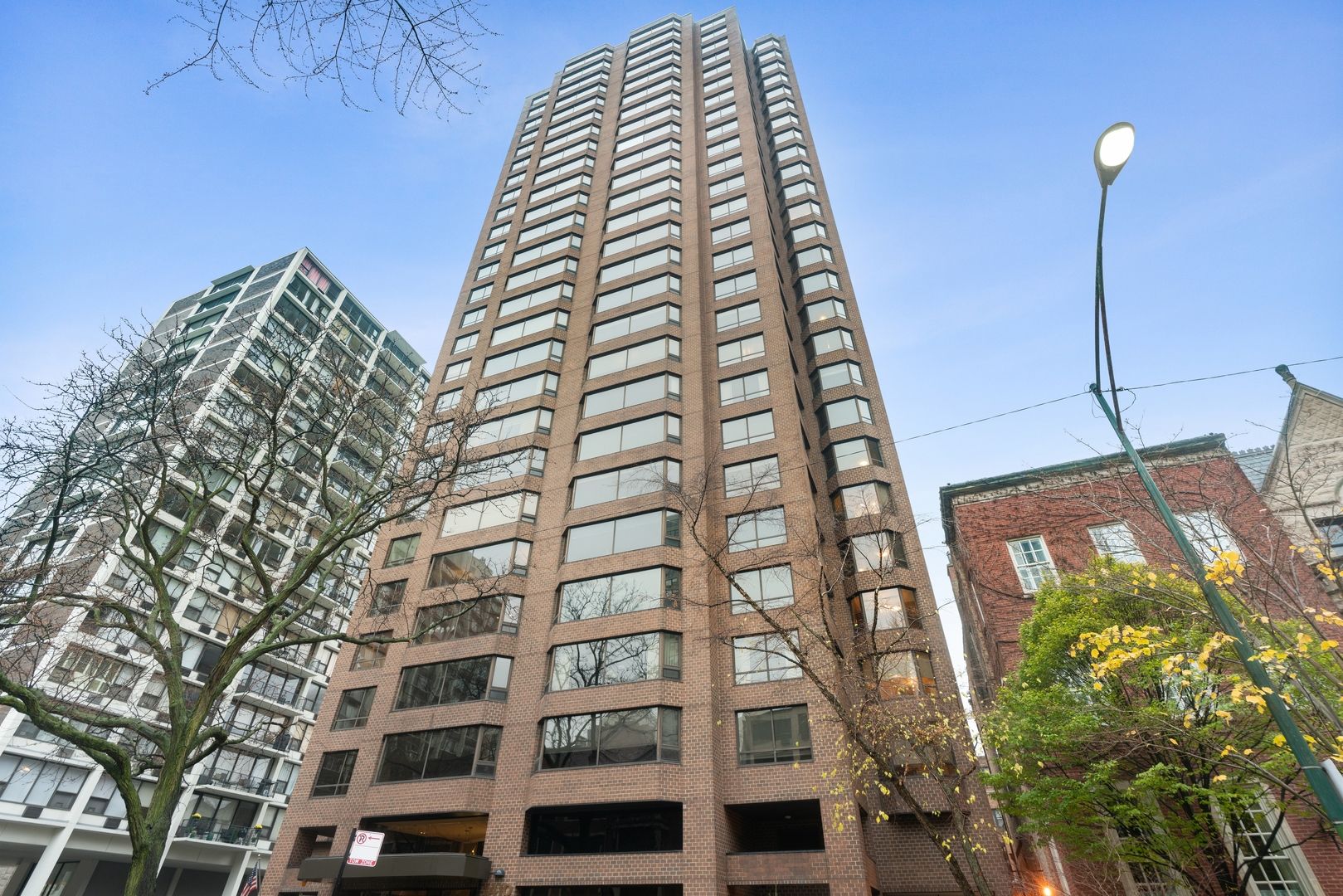 1410 N State Street #15A — Chicago, IL 60610