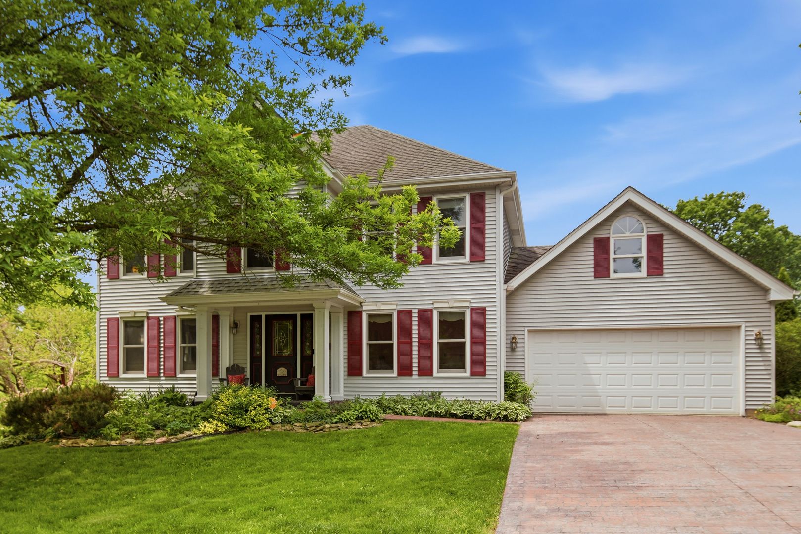 260 Hillhurst Drive — Cary, IL 60013